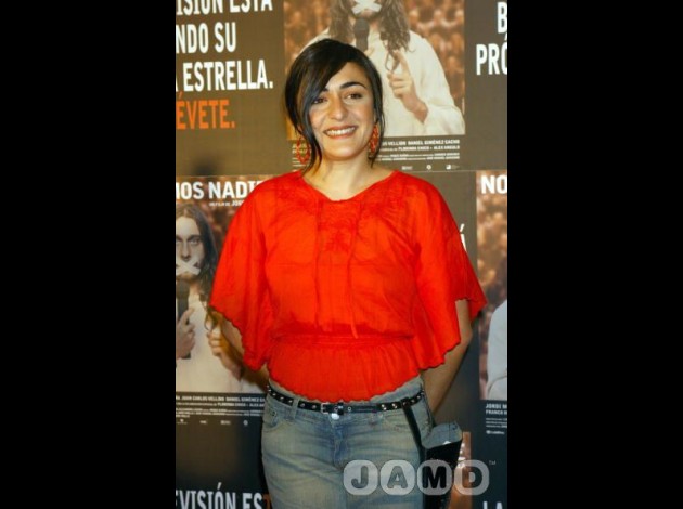 Candela-Pena--5-.jpg
