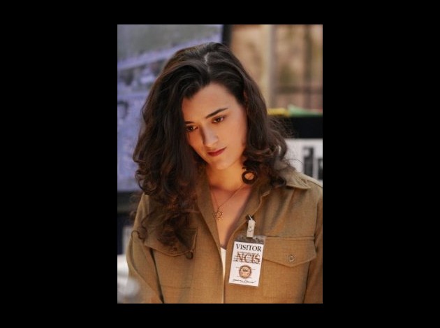 Cote-de-Pablo-sexy--29-.jpg