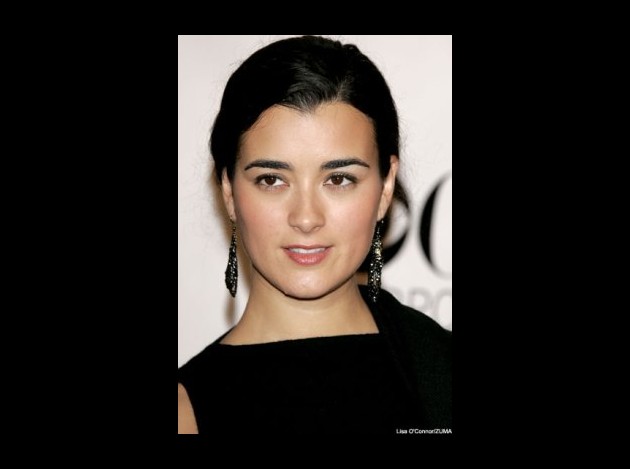 Cote-de-Pablo-sexy--7-.jpg