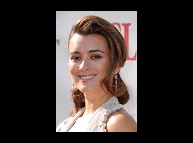 Cote-de-Pablo-sexy--9-.jpg