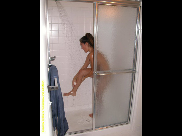 Shower-time--14-.jpg