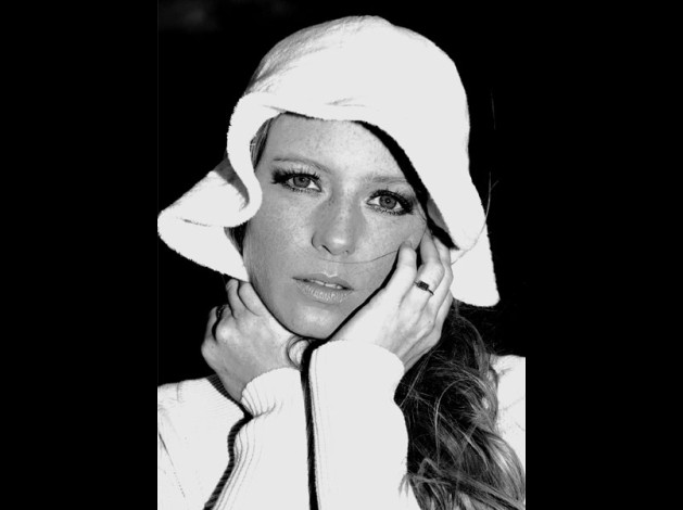 Gry-Bay-Black-and-White--19-.jpg