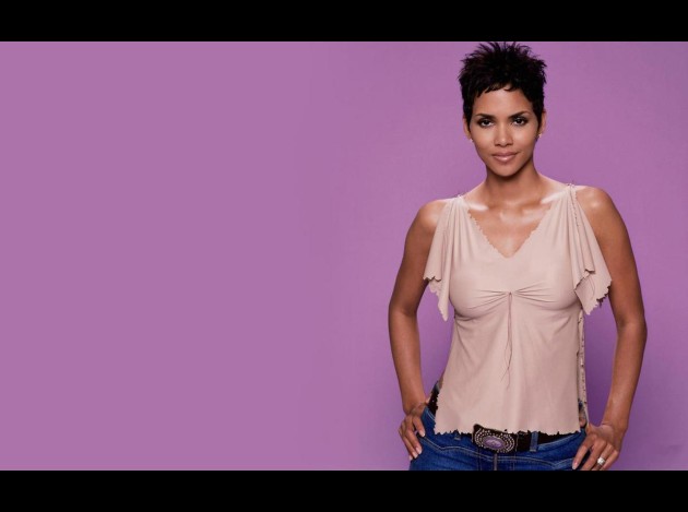 Halle-Berry--179-.jpg