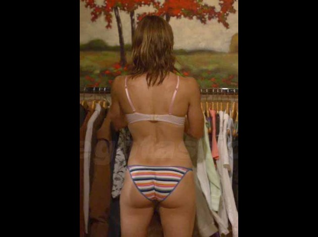 Jessica-Biel-hot-and-sexy--47-.jpg