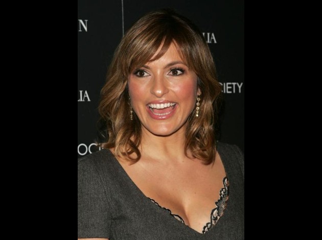 Mariska-Hargitay-sexy--70-.jpg