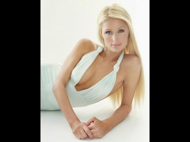 Paris-Hilton-sexy-and-nude--24-.jpg