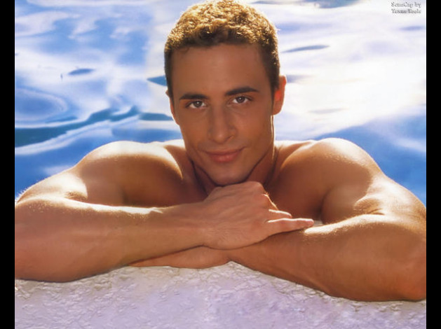 TYLER-GUNN-089897--L.V.-.jpg