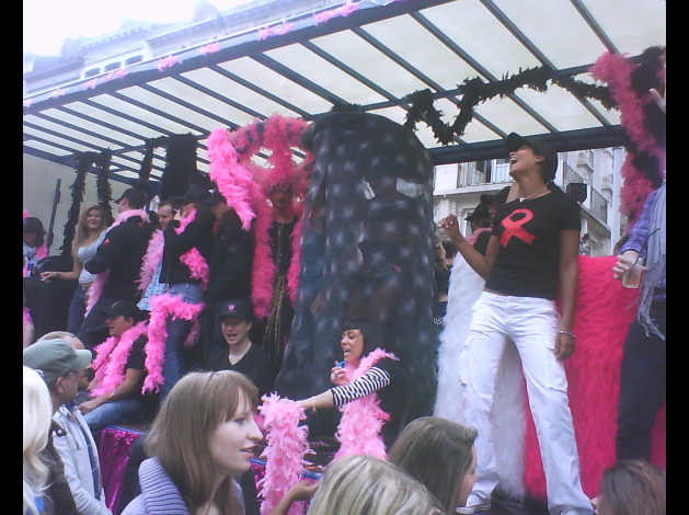 gay-pride-200900498.jpg