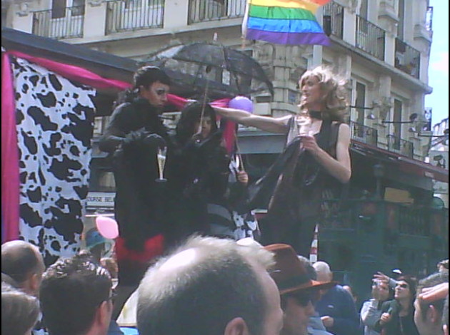 gay-pride-200900523.jpg