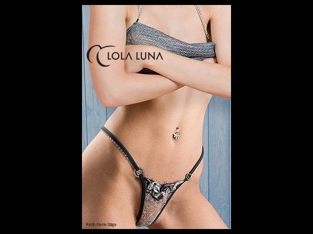 Lola-Luna-05-Lingerie.jpg