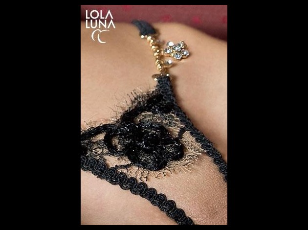 Lola-Luna-21-Lingerie.jpg