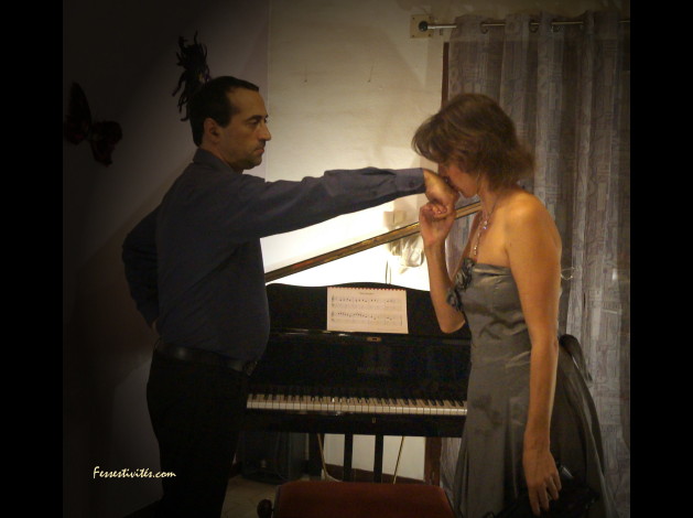 BDSM soumise piano cours et leçons 09