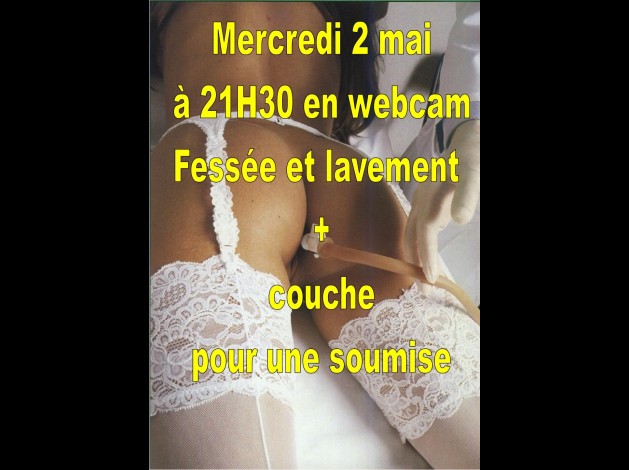 Fessee lavement en webcam