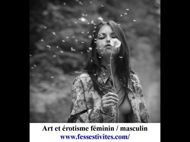 Art érotisme féminin  femme  nu  seins fleur vent souffle