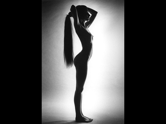 jeanloup-sieff-silhouette-nue-de-profil-paris-1974