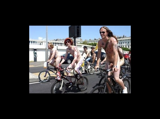 world-naked-bike-ride-edtion-2009-13.jpg