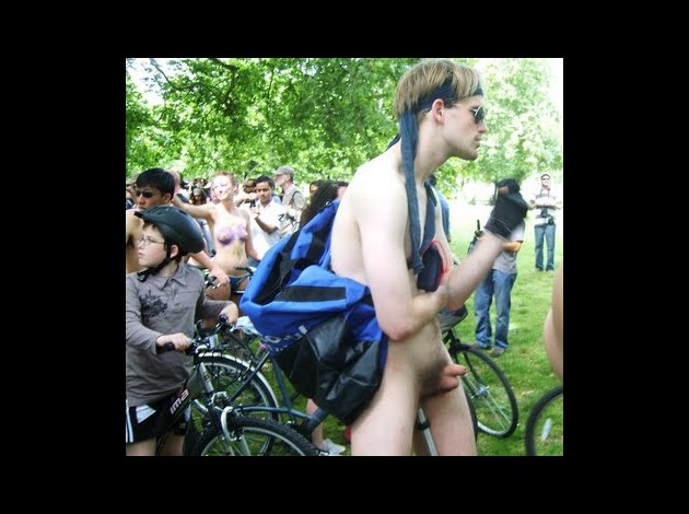 world-naked-bike-ride-edtion-2009-16.jpg