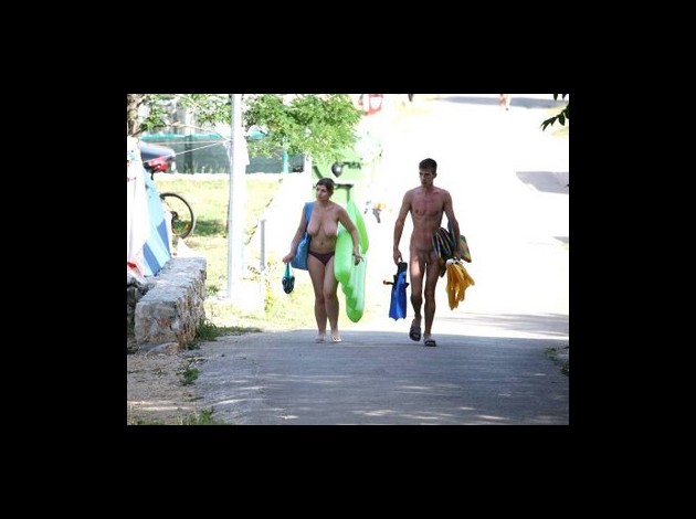 camps-naturistes02.jpg