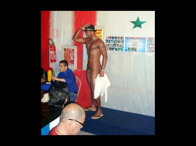 latinos strippers06