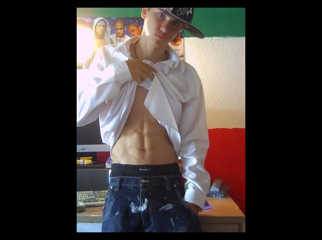 Flat_abdomen.jpg
