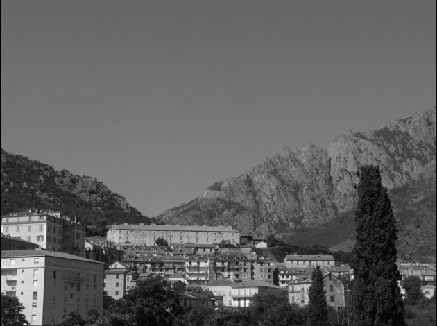 La ville de Corté en Corse.