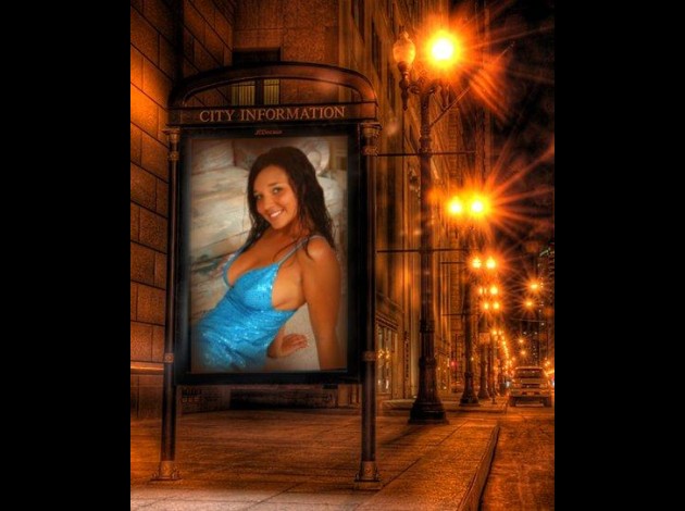 christinamodelrobepailettebleu1.jpg