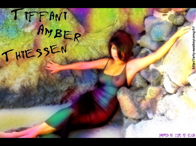 Tiffani-Amber-Thiessen-Rocks01-1200.jpg