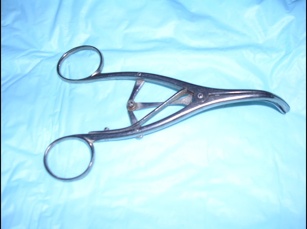 INSTRUMENTS-MEDICAUXN4875.jpg
