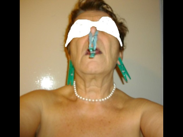 pinces sur nez langue et oreille