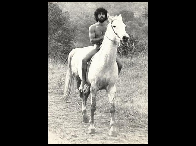 naked-hippie-on-horse.jpg