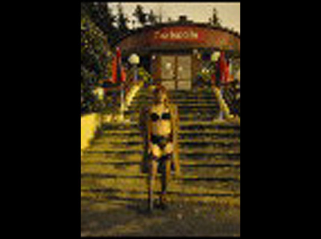 Julie_exhib-016.jpg