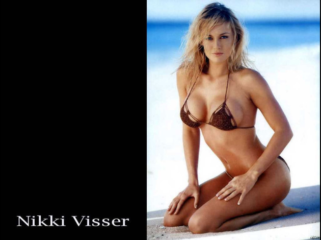 Nikki Visser (25)