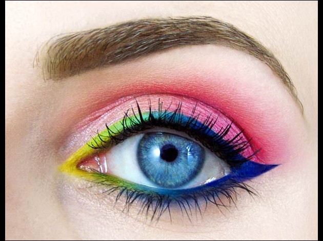 scarlet-moon-creative-eye-make-up-1