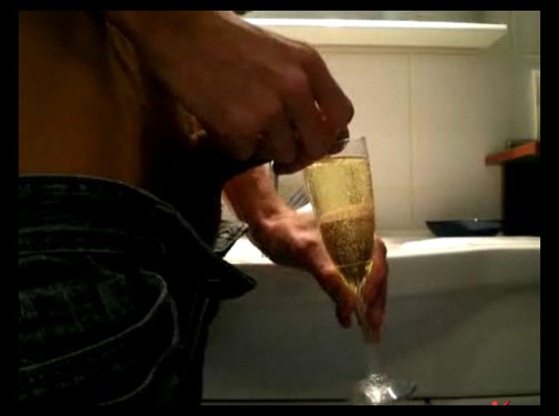 Piss Champagne Cup and drink (12)