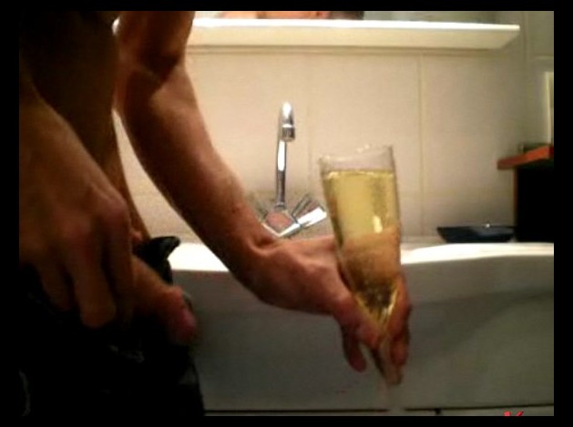 Piss Champagne Cup and drink (13)