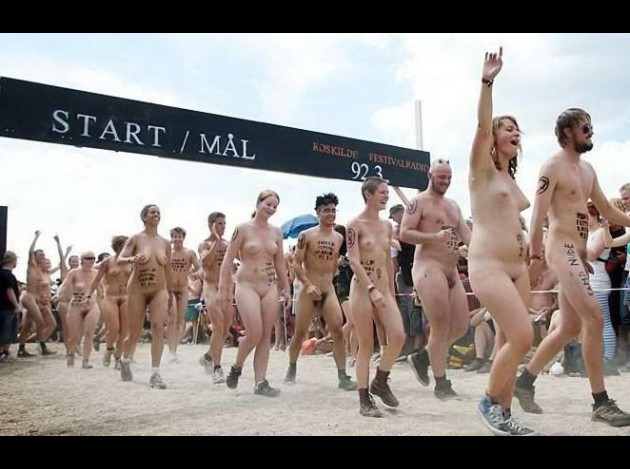 roskilde-naked-run-2008-12417113421085138885