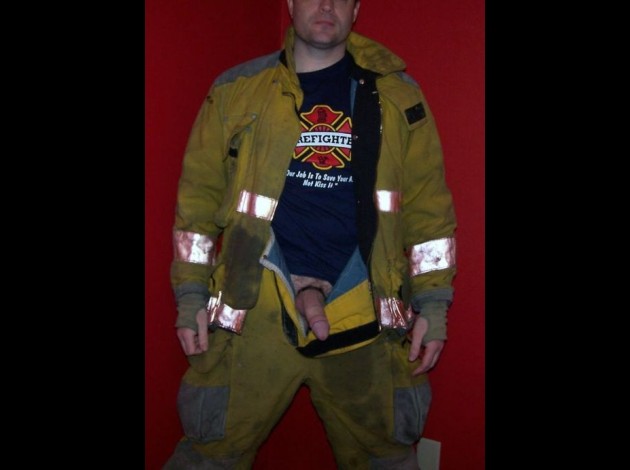 uniforme flic pompier militaire military photo gay-copie-73