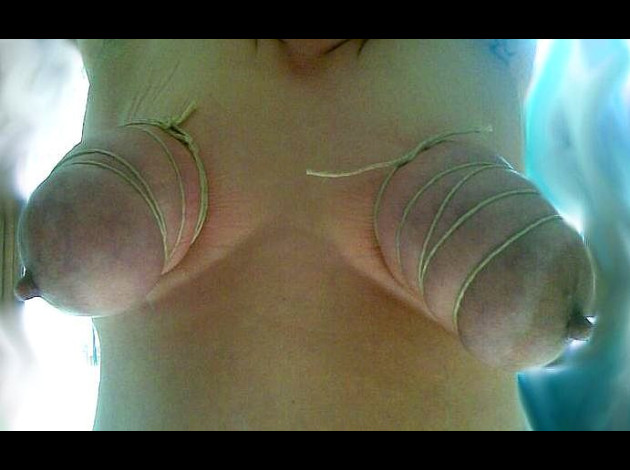 Jeu de seins4 (26)