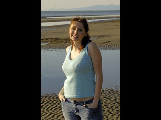 ElliNude Beach-001