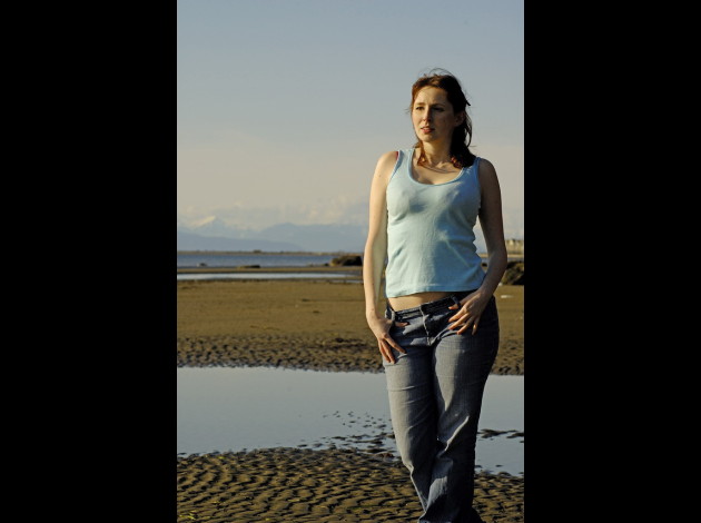 ElliNude Beach-006