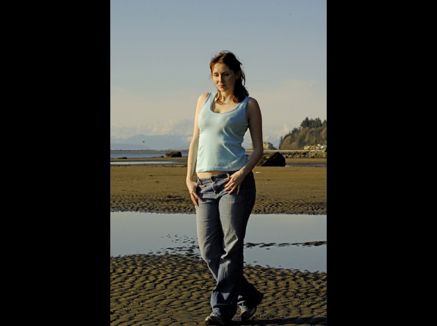ElliNude Beach-007
