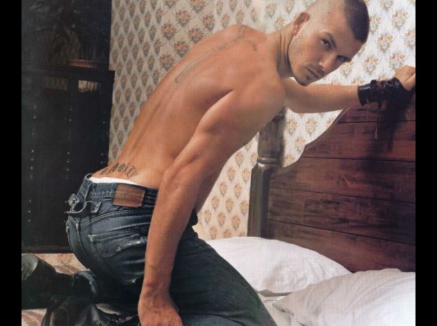 Sur mon lit, je t'attends