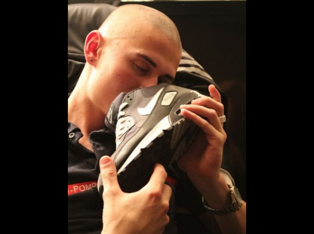 SLAVE GAY SNEAKERS