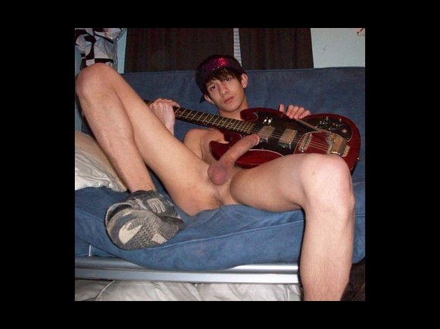 GUITARISTE NU