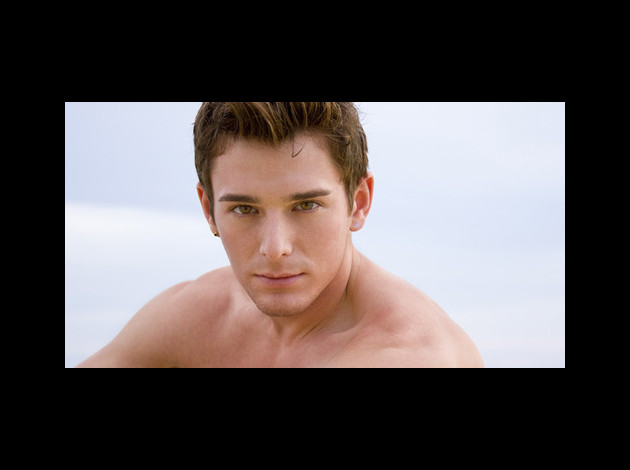 LE REGARD DE BRENT CORRIGAN