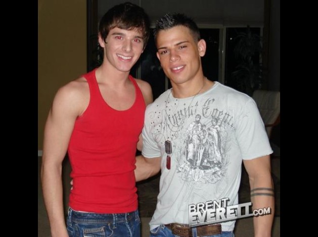 PHOTO SOUVENIR ENTRE BRENT CORRIGAN ET BRENT EVERETT