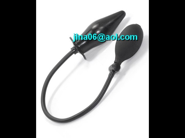 100384 Plug gonflable anal noir à 25,00€