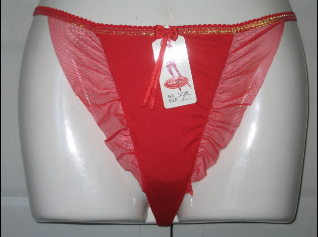 string 12135 rouge recto