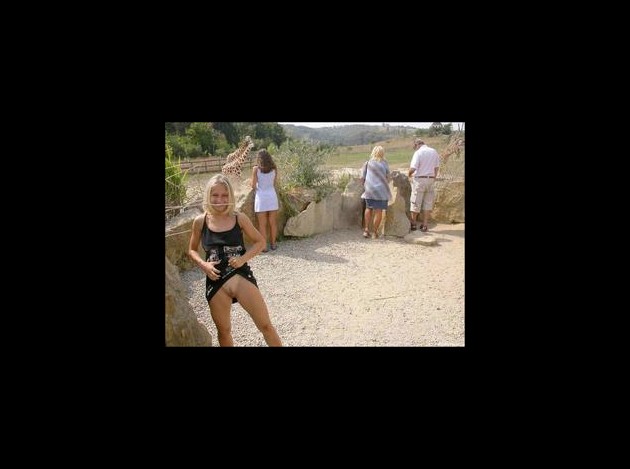exhib au zoo