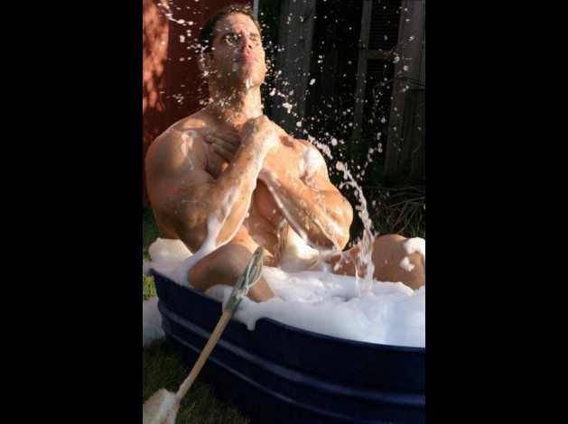 Cleanning men cumshotlube (42)